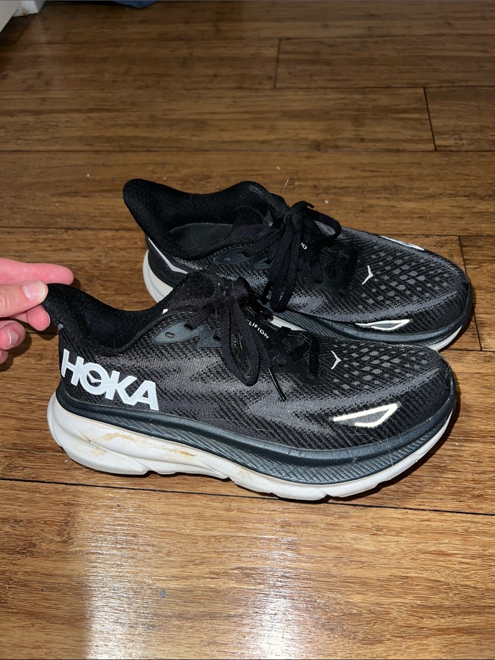 Women’s hoka clifton 9